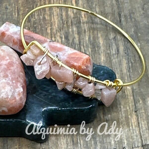 Peach moonstone beaded gold bangle bracelet